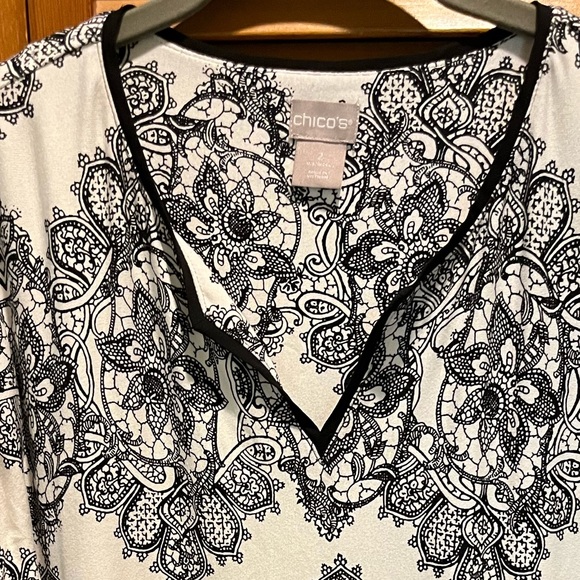 WOMENS CHICO’S 2/L DETAIL TOP - Picture 4 of 8